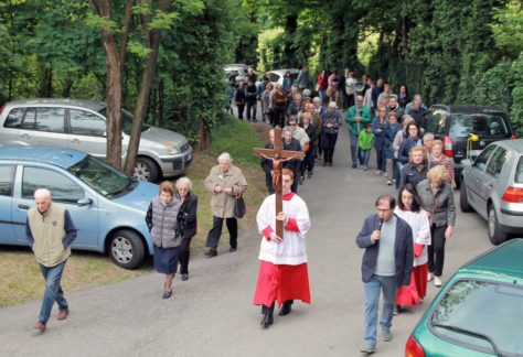2016.05.08_Pellegrinaggio m.te CARMELO (1)